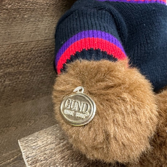 Gund 1988 Large 19 inch Collectors Classic Brown Furry Bear Sweater with Patch - Picture 6 of 9